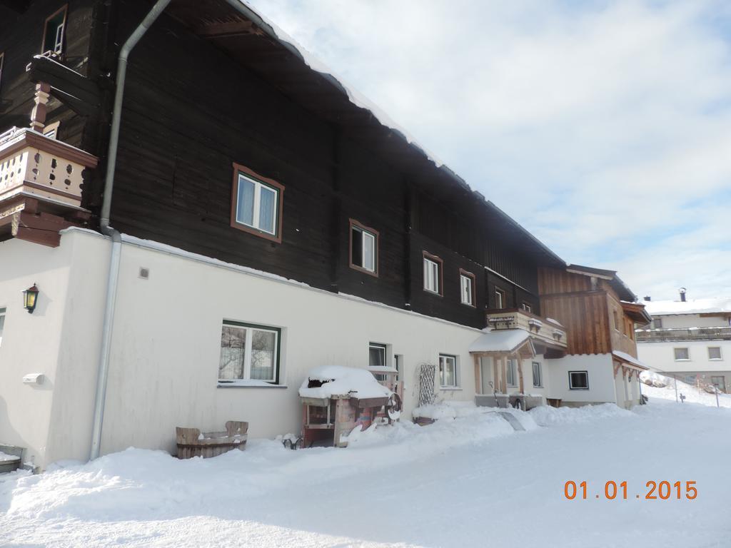 Bed and Breakfast Pfindlhof Леоганг Экстерьер фото