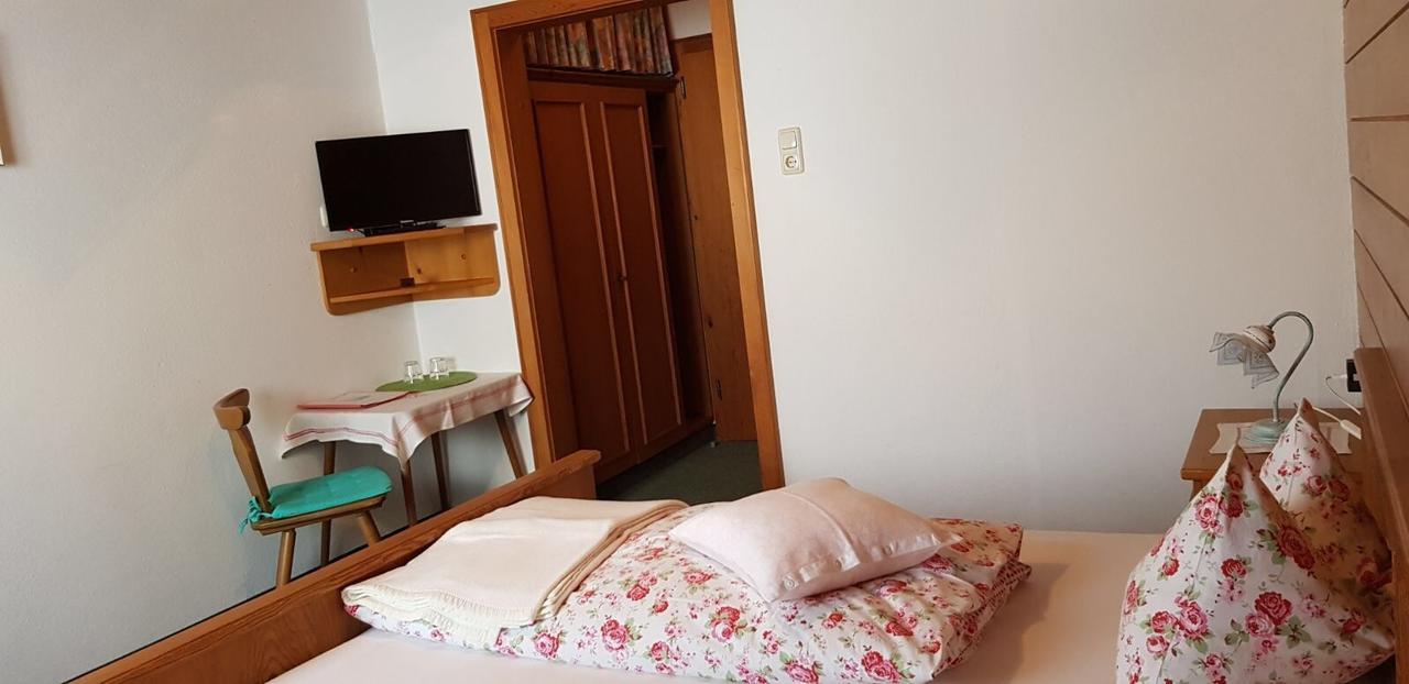 Bed and Breakfast Pfindlhof Леоганг Экстерьер фото