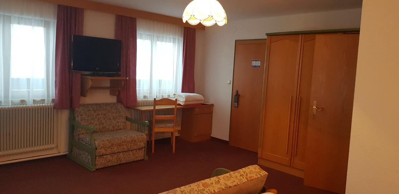 Bed and Breakfast Pfindlhof Леоганг Экстерьер фото